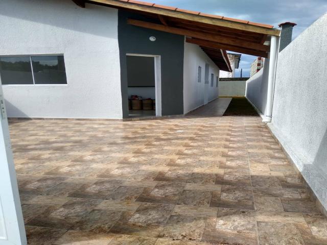 #50 - Casa para Venda em Itanhaém - SP - 2